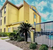 Comfort Suites Westchase Houston Energy Corridor hotel detail image 7