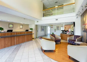 Red Roof Inn - Houston Westchase hotel thumbnail 2