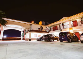 Palace Inn - Baytown I-10 hotel thumbnail 4