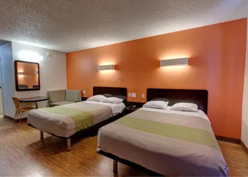 Motel 6 Houston Hobby hotel thumbnail 2