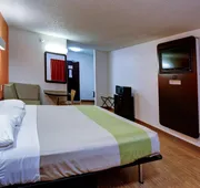 Motel 6 Houston Hobby hotel detail image 3