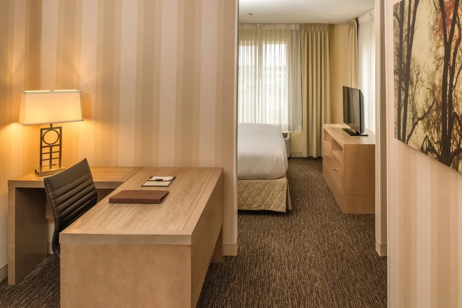 DoubleTree by Hilton Portland - Beaverton hotel detail image 6