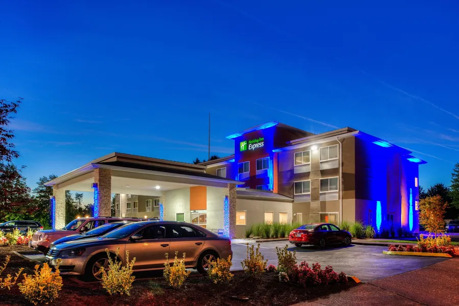 Holiday Inn Express Newberg - Wine Country by IHG hotel detail image 2