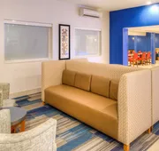 Holiday Inn Express Newberg - Wine Country by IHG hotel detail image 7