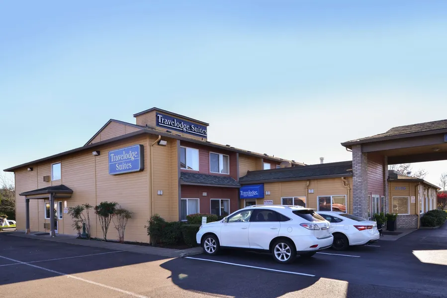 Travelodge Suites by Wyndham Newberg hotel detail image 6