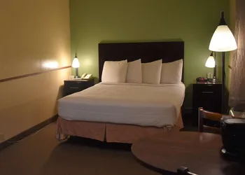SureStay by Best Western Portland City Center hotel thumbnail 6