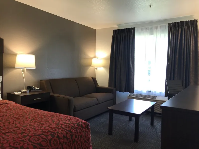 Days Inn & Suites by Wyndham Gresham hotel detail image 6