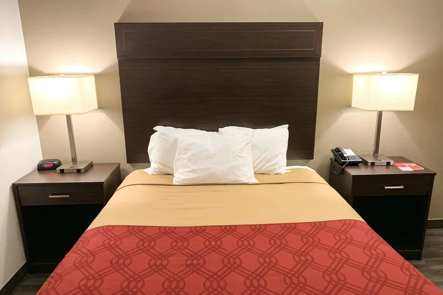 Econo Lodge Portland Downtown hotel detail image 6