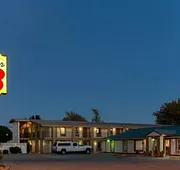 Super 8 by Wyndham Fenton/St. Louis Area hotel detail image 7