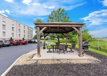Comfort Inn St. Louis - Westport Event Center hotel thumbnail 3