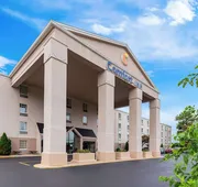 Comfort Inn St. Louis - Westport Event Center hotel detail image 4