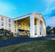 Comfort Inn St. Louis - Westport Event Center hotel detail image 5