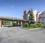 Monte Carlo Inn Oakville Suites hotel detail image 3