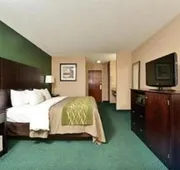 Quality Inn & Suites Arnold hotel detail image 5