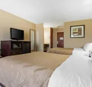 Quality Inn & Suites Arnold hotel detail image 5