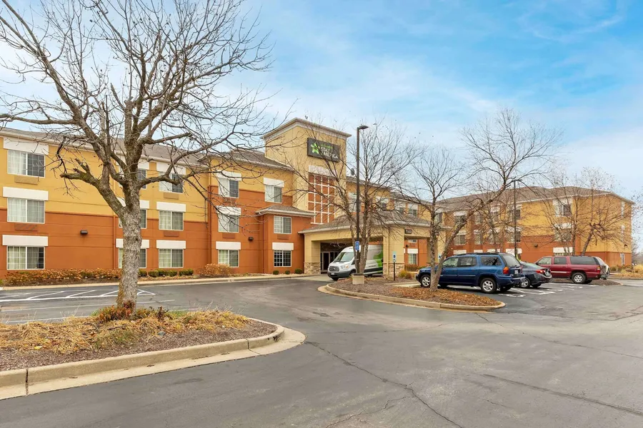 Extended Stay America Select Suites - St. Louis - Airport - Central hotel detail image 2