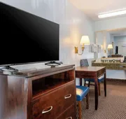 Quality Inn Sarasota North Near Lido Key Beach hotel detail image 7