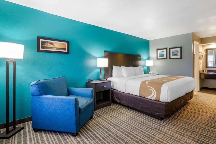Quality Inn Bradenton North I-75 hotel detail image 6