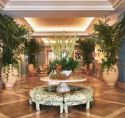 Four Seasons Resort Palm Beach hotel detail image 3