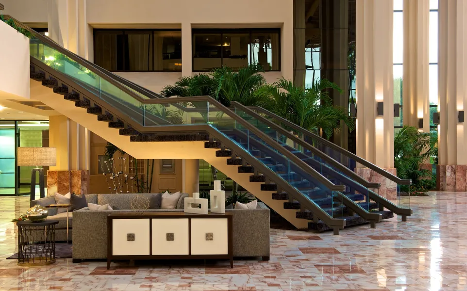 Embassy Suites by Hilton Palm Beach Gardens PGA Boulevard hotel detail image 2