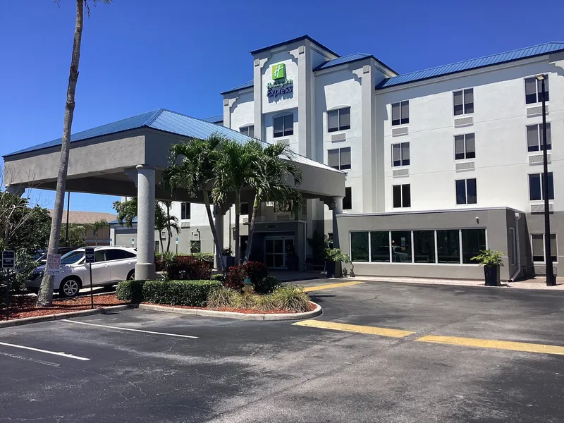 Holiday Inn Express Hotels & Suites Cocoa Beach by IHG hotel detail image 6