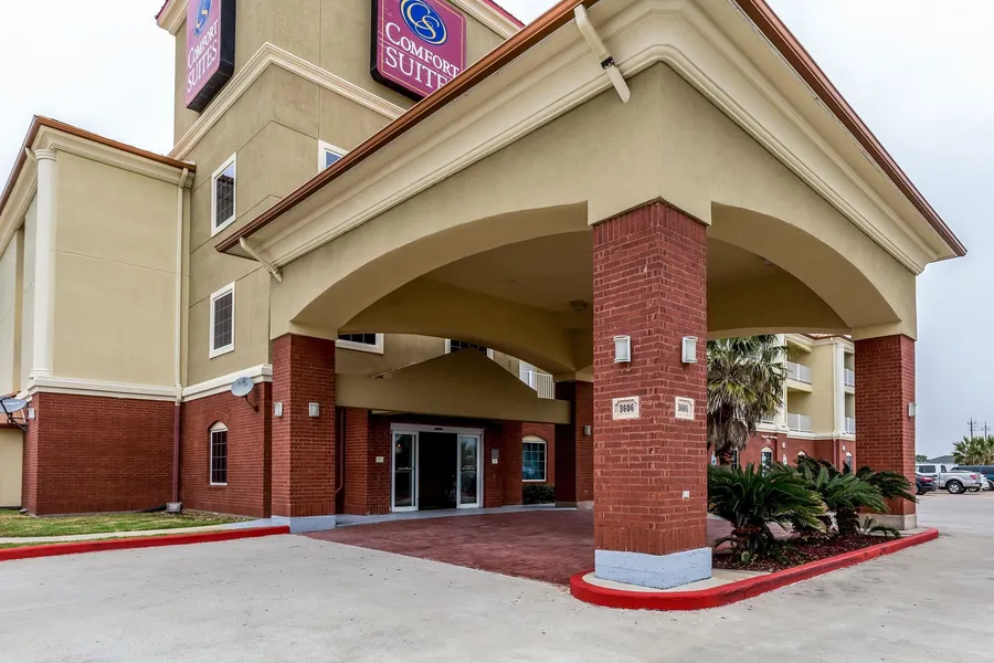 Comfort Suites Galveston Cruise Port Area – Beachside hotel detail image 2