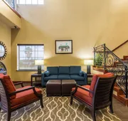 Comfort Suites Galveston Cruise Port Area – Beachside hotel detail image 3
