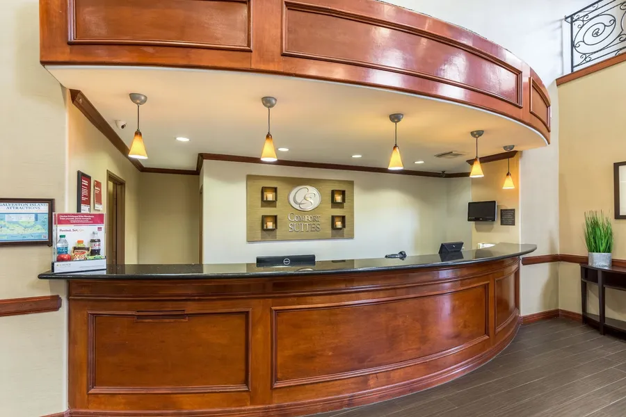 Comfort Suites Galveston Cruise Port Area – Beachside hotel detail image 6
