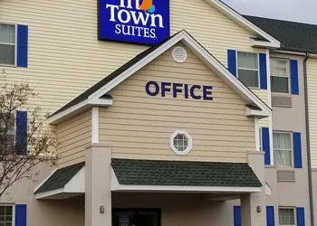 InTown Suites Extended Stay Tuscaloosa AL - University of Alabama hotel thumbnail 2