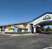 Days Inn & Suites by Wyndham Flagstaff I-40 hotel detail image 3
