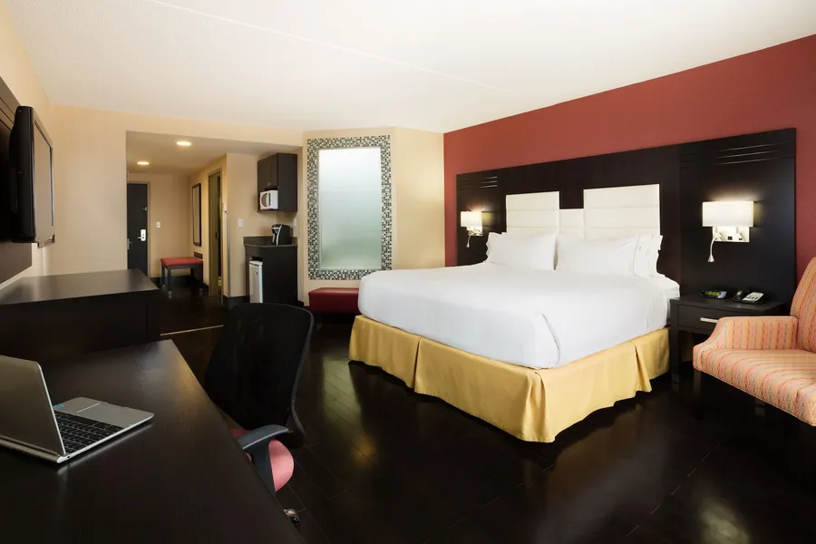 Holiday Inn Express & Suites Ottawa West - Nepean by IHG hotel detail image 6