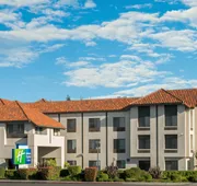 Holiday Inn Express & Suites Santa Clara-Silicon Valley by IHG hotel detail image 7