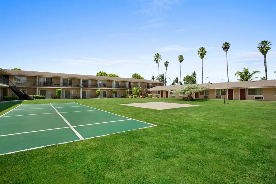 Quality Inn & Suites Santa Maria hotel detail image 2