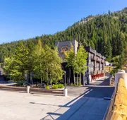 Red Wolf Lodge at Olympic Valley hotel detail image 5
