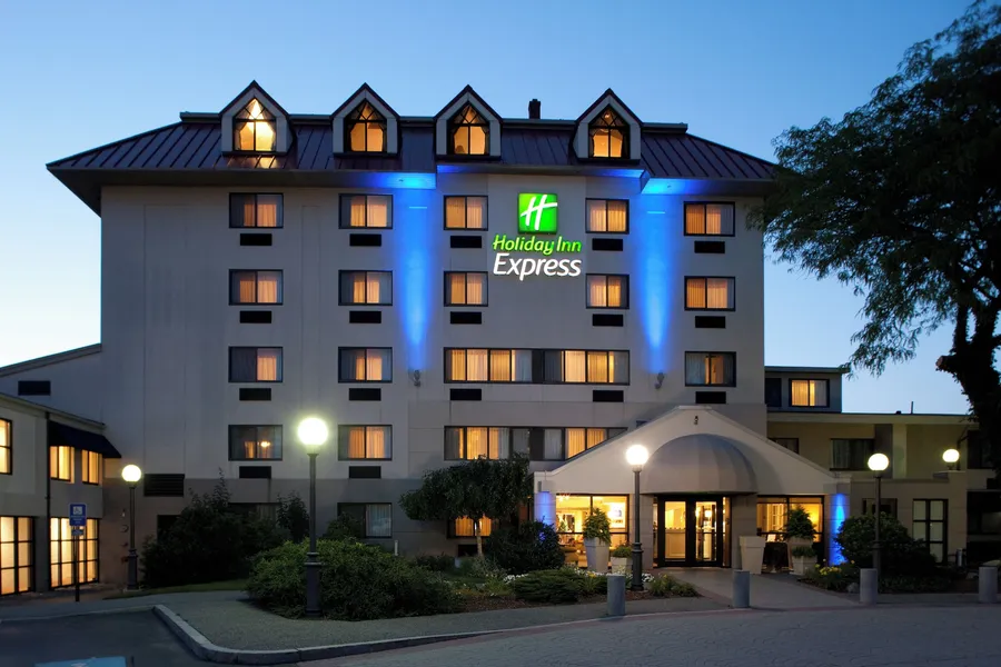 Holiday Inn Express Boston - Waltham by IHG hotel detail image 2