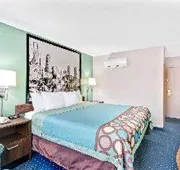 Super 8 by Wyndham Brockton hotel detail image 3