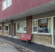 Econo Lodge Downtown Ottawa hotel detail image 3