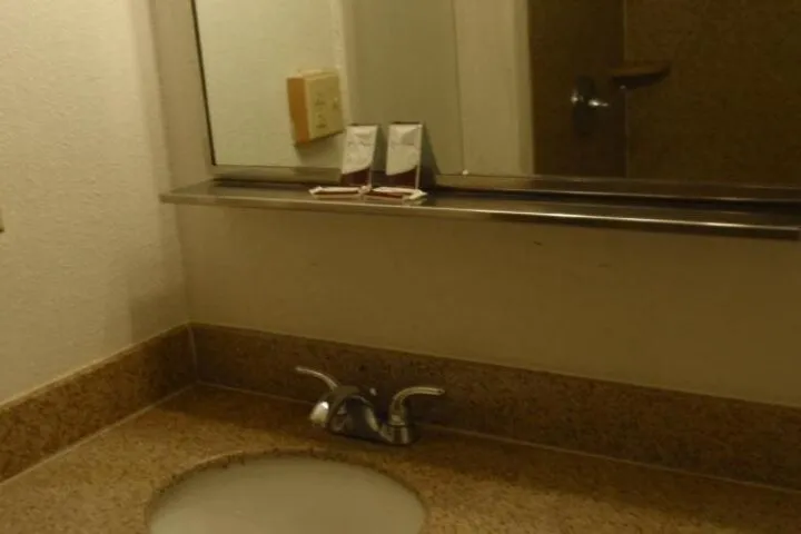 Travelers Budget Inn Pocomoke hotel detail image 6