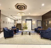 The Roslyn, Tapestry Collection by Hilton hotel detail image 7