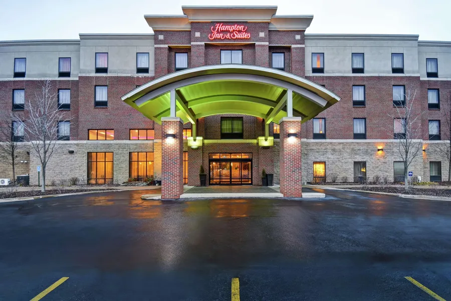 Hampton Inn & Suites Detroit-Canton hotel detail image 6