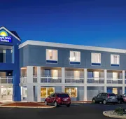 Days Inn & Suites by Wyndham Warren hotel detail image 3