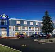 Days Inn & Suites by Wyndham Warren hotel detail image 4