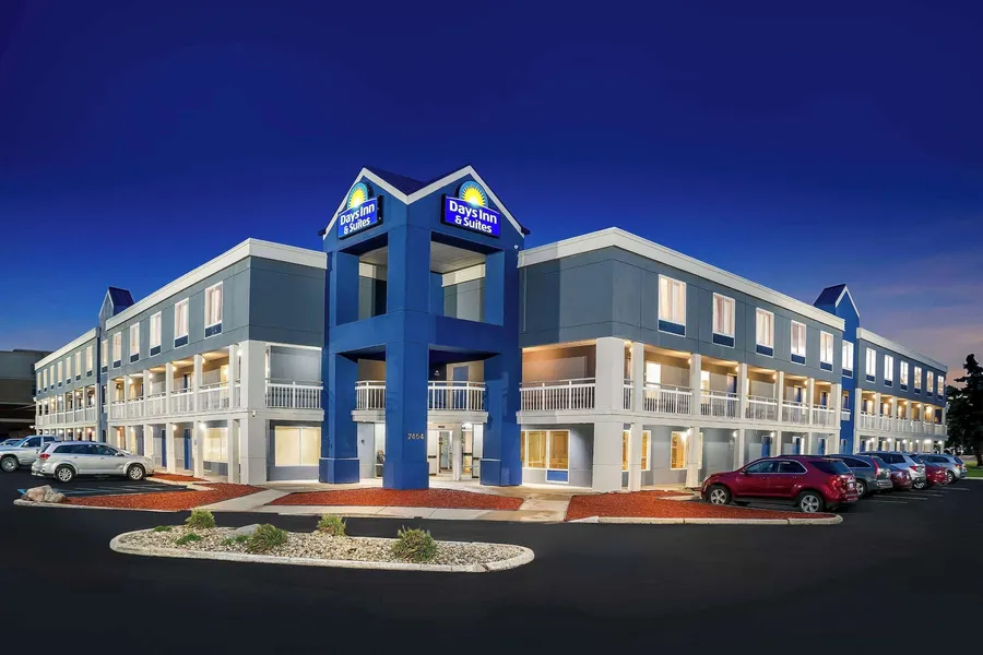 Days Inn & Suites by Wyndham Warren hotel detail image 6