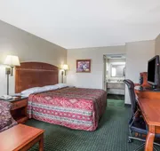 Days Inn by Wyndham Camp Springs/Andrews AFB DC Area hotel detail image 3