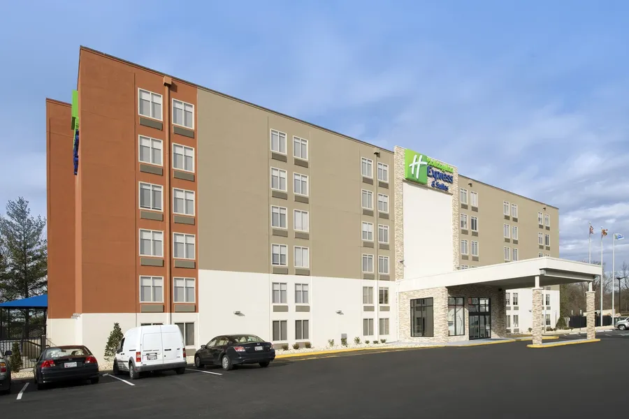 Holiday Inn Express & Suites College Park-University Area by IHG hotel detail image 2