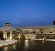 Baymont by Wyndham Belleville Airport Area hotel detail image 4