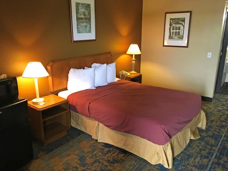Americas Best Value Inn Livonia Detroit hotel detail image 6
