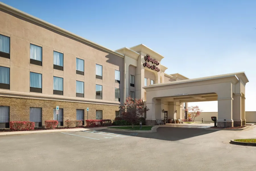 Hampton Inn & Suites Detroit/Sterling Heights hotel detail image 2