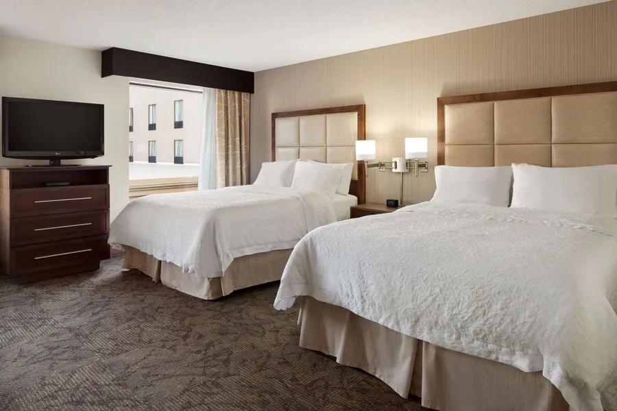 Hampton Inn & Suites Detroit/Sterling Heights hotel detail image 6