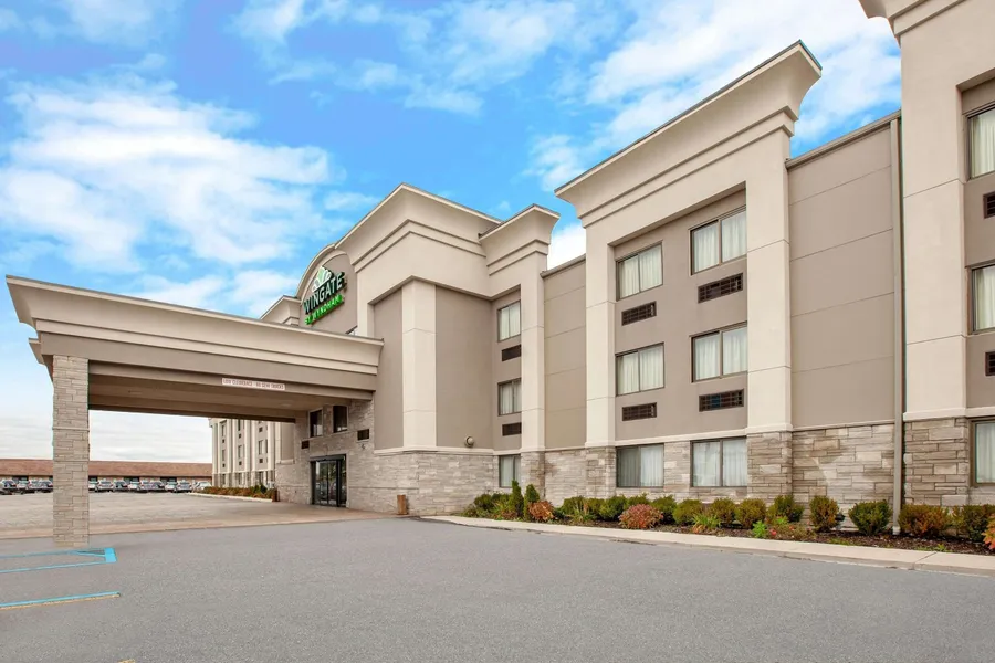 Wingate by Wyndham Detroit Metro Airport hotel detail image 2